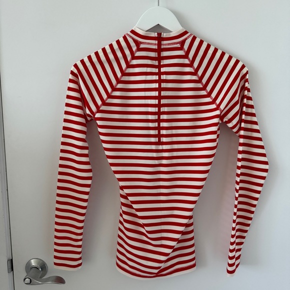 J. Crew Long-Sleeve Rash Guard in Red Stripes Size S Like New - Picture 3 of 7